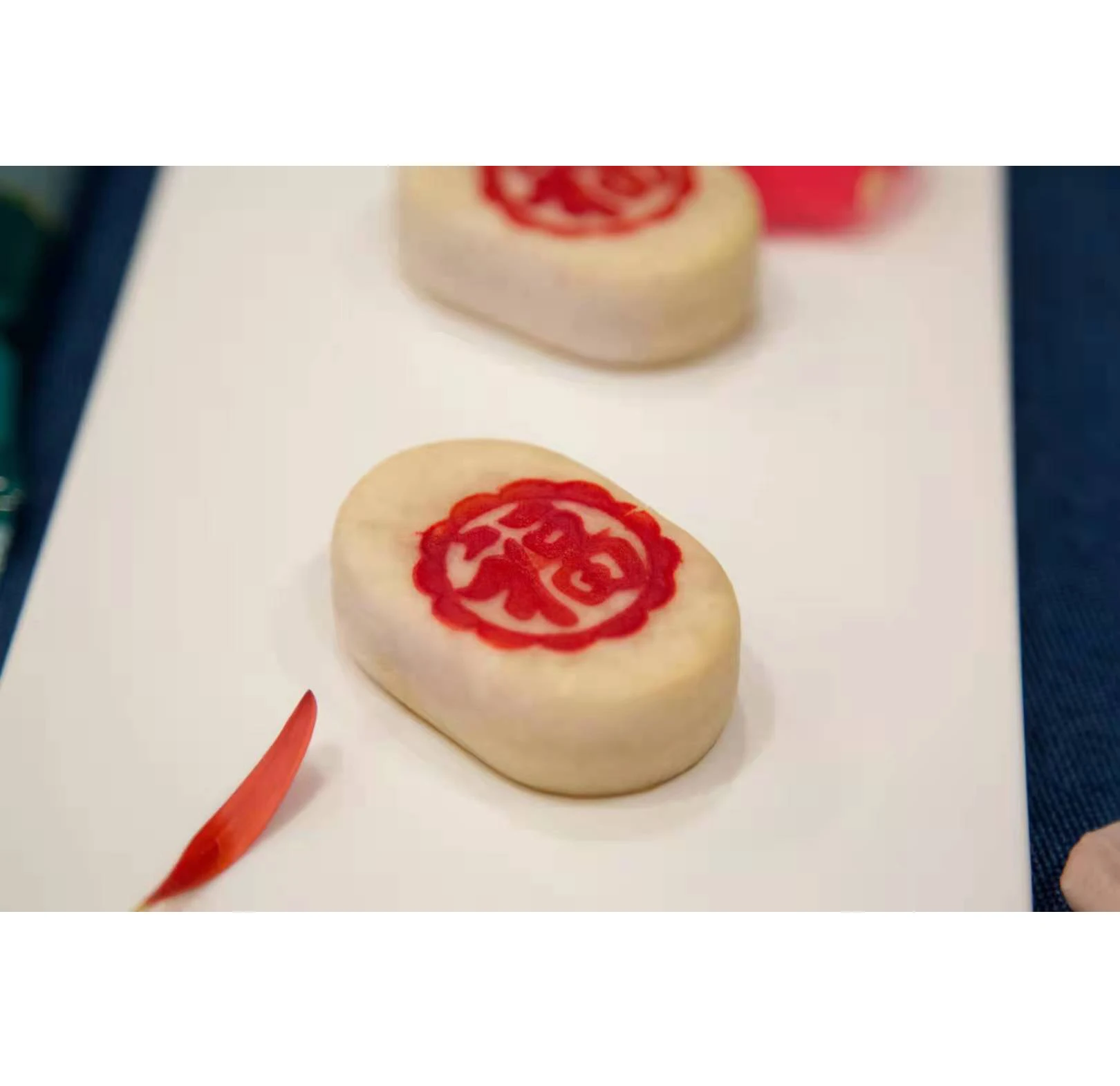 Высококачественные вкусные десертные кондитерские изделия для фестиваля середины осени пять кондитерских изделий по индивидуальному заказу Taoshan заснеженный лунный