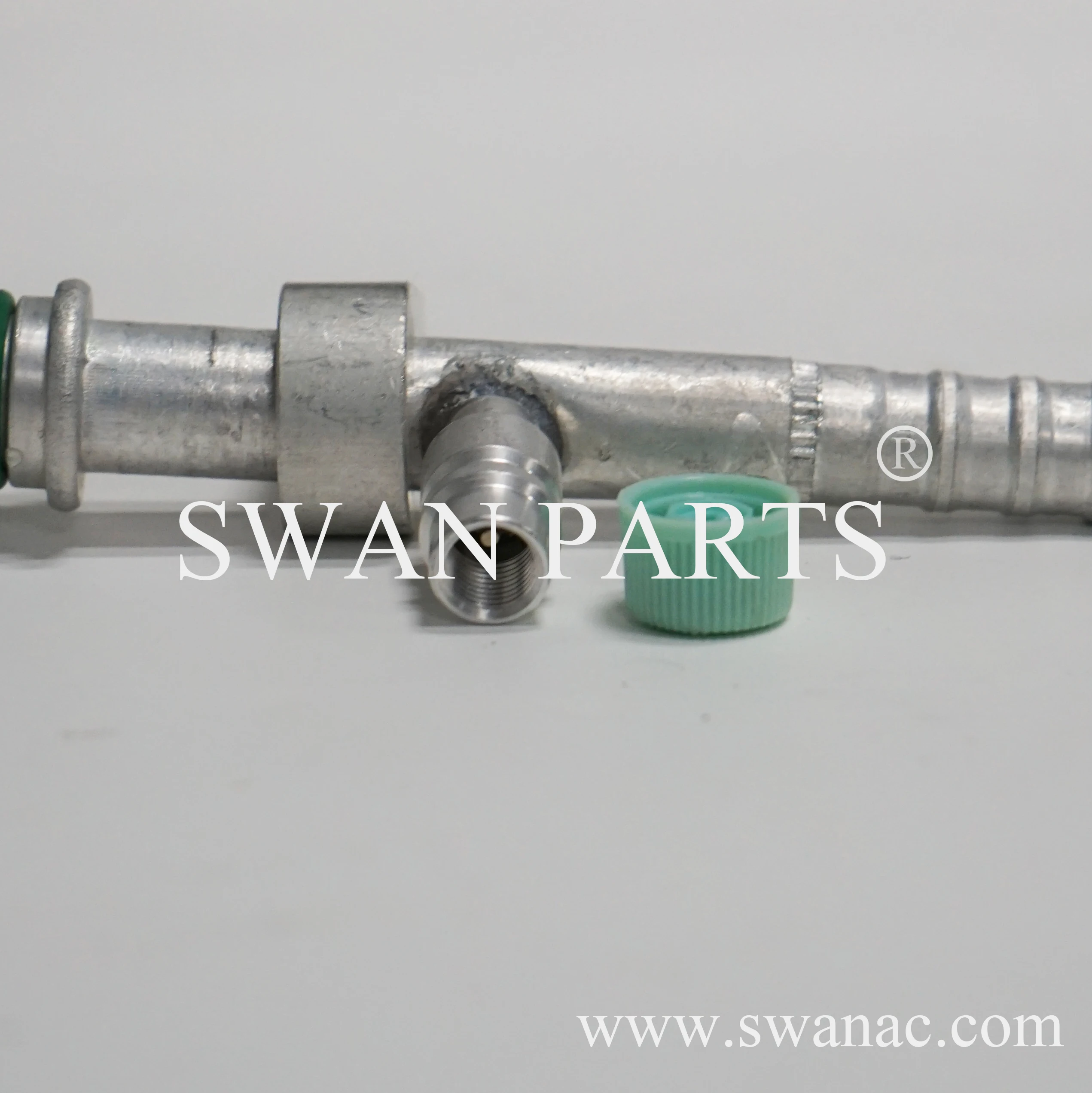 180 degree R134a Nut for AC Air Conditioning Compressor Accumulator Radiator with Service Port Auto AC  fitting FT92183