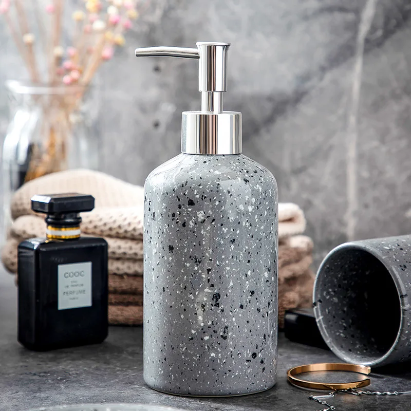 Ceramic Bathroom Accessory Set in Tray Soap Dispenser Cup Bathroom Soap Dish Toothbrush Holder