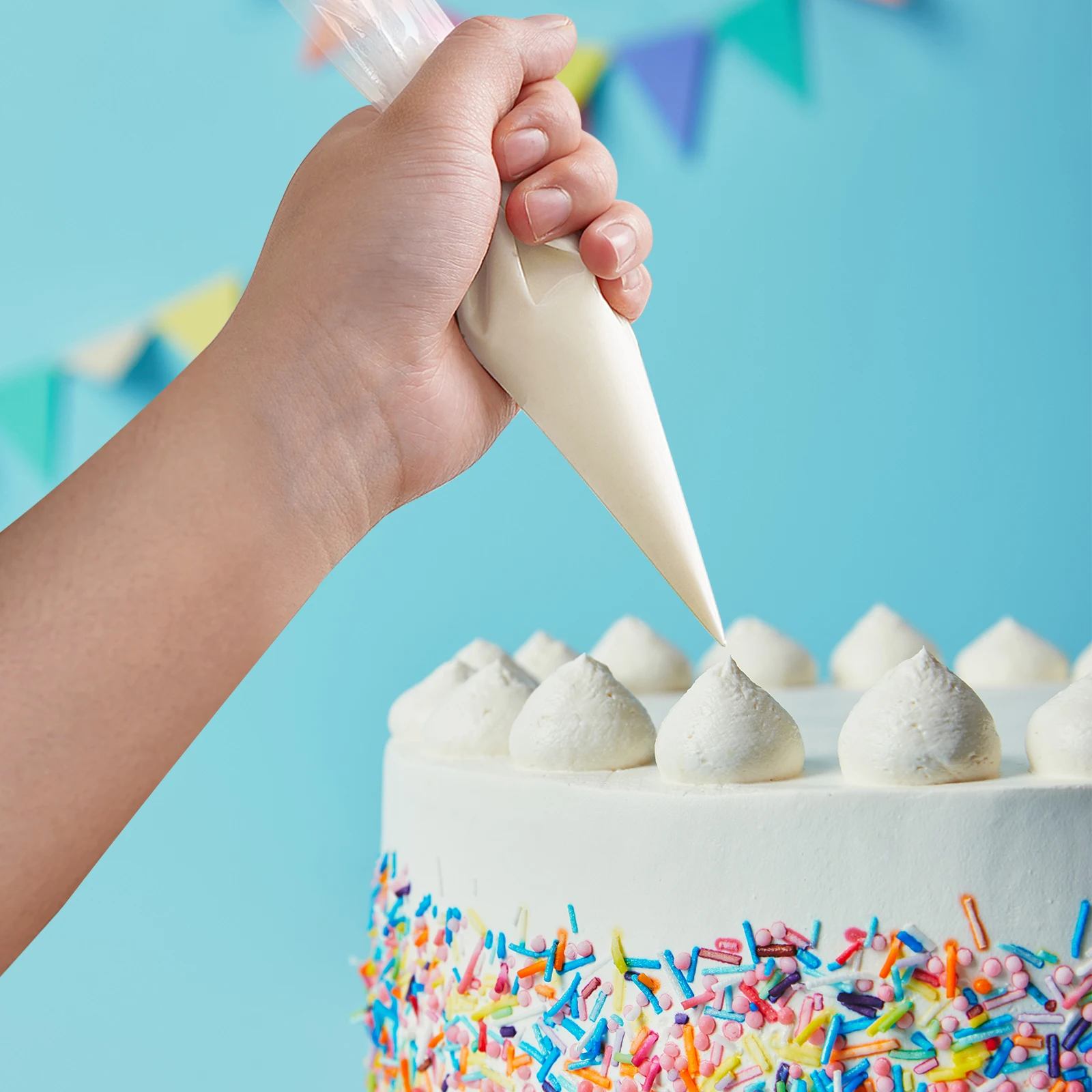 Hot sale party supplies reusable disposable printing strong tear proof plastic cake cream pastry icing piping bag large size