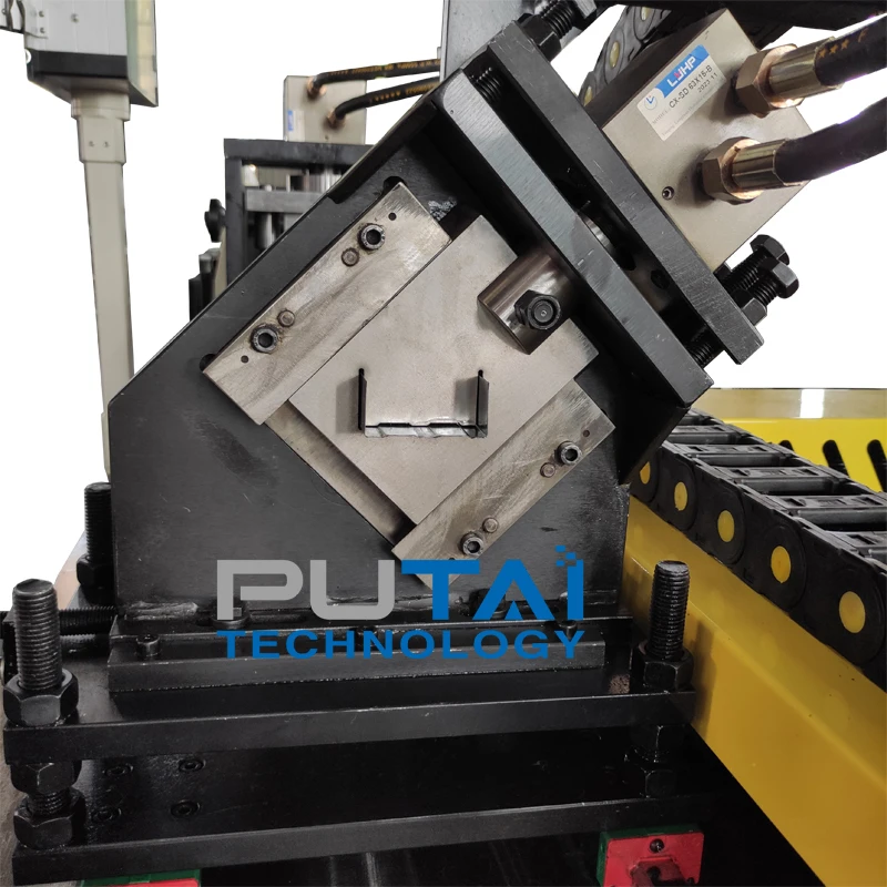 Light weight studs snap and lock Roll Forming Machine