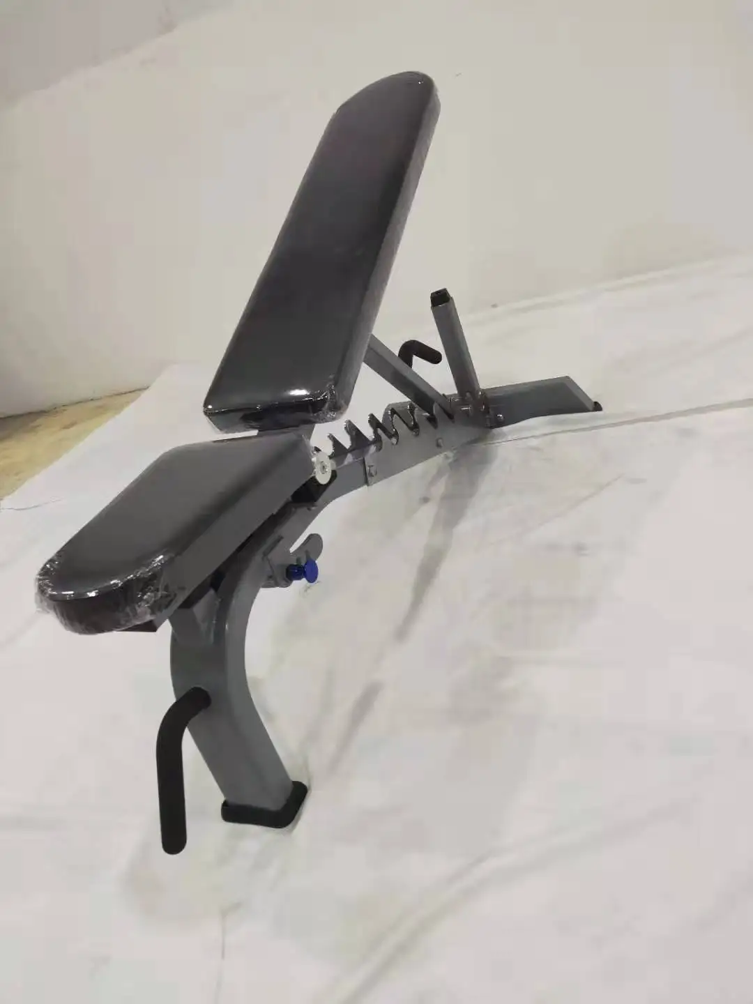 2024 New Fitness & Body Building Exercise Machine Adjustable Bench Gym Fitness Equipment