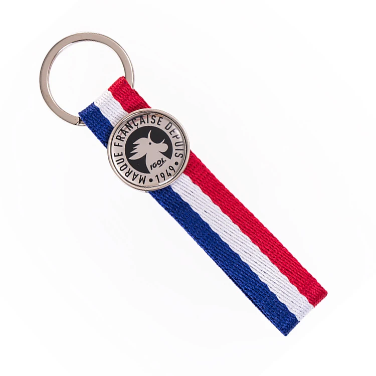 Hot Sale Twill Fabric Customized Own Trademark Merrow Border Flash Plain Embroidery Keychains for Clothing