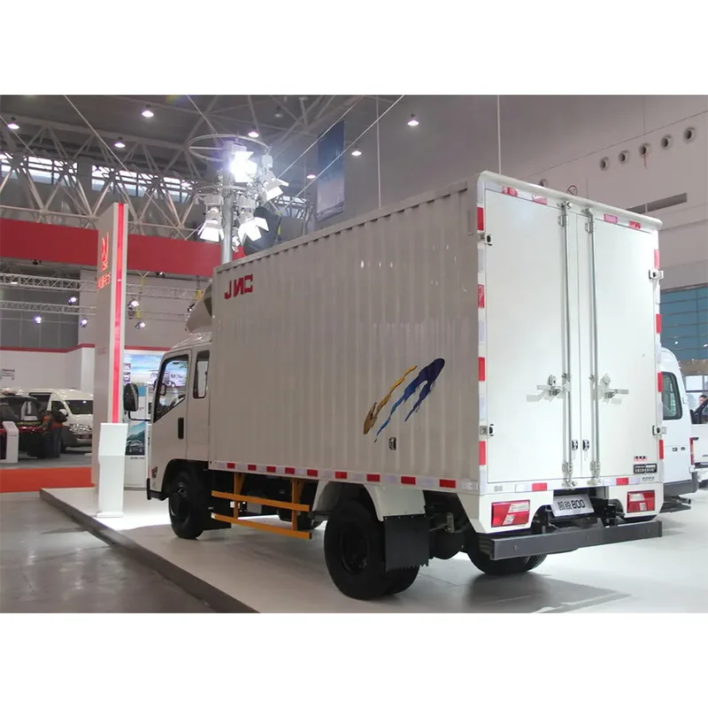 GOOD  Hot Sale  4X2 Van Cargo TRUCK  Box Food Truck With Low Price