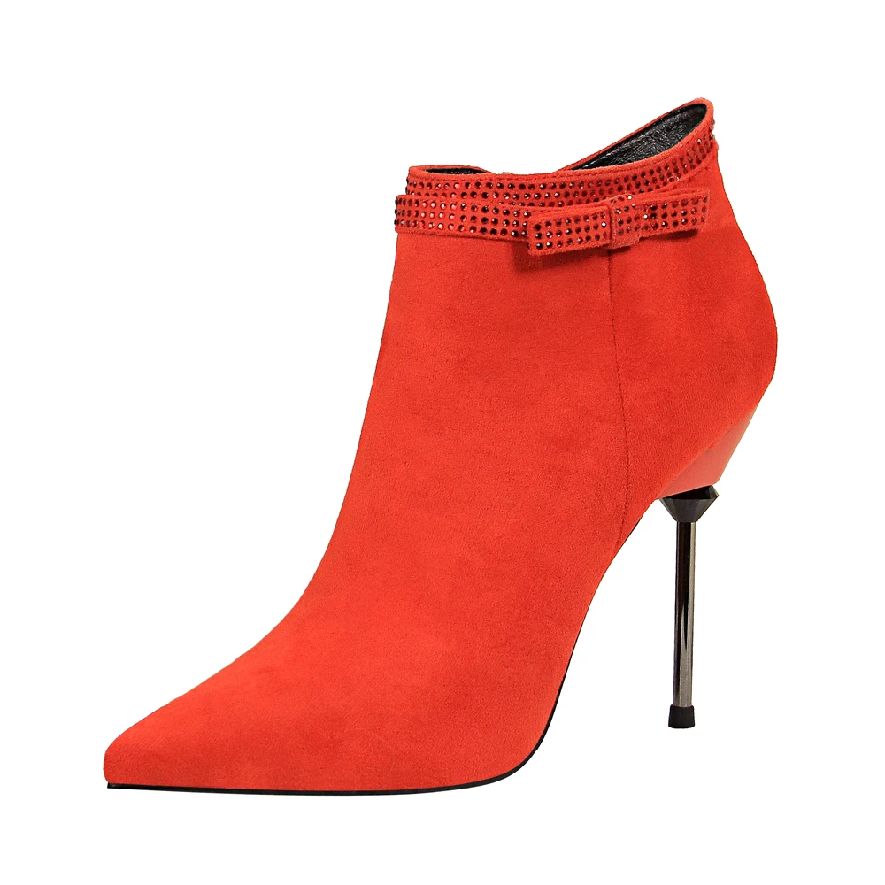 663-8 fashion banquet Short tube Female boots Stiletto heel High heels suede Pointed toes sexy Show thin Short boots