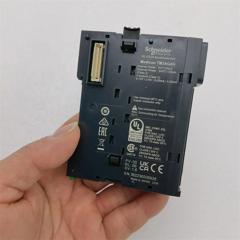 TM3AQ4G03.jpg