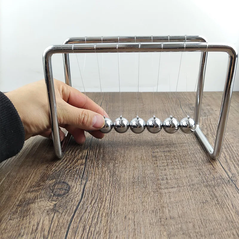 ZD390 Metal Frame Newton Pendulum Ball Physics Decompression Ornament Fidget Toys Newtons Cradle Balance Balls