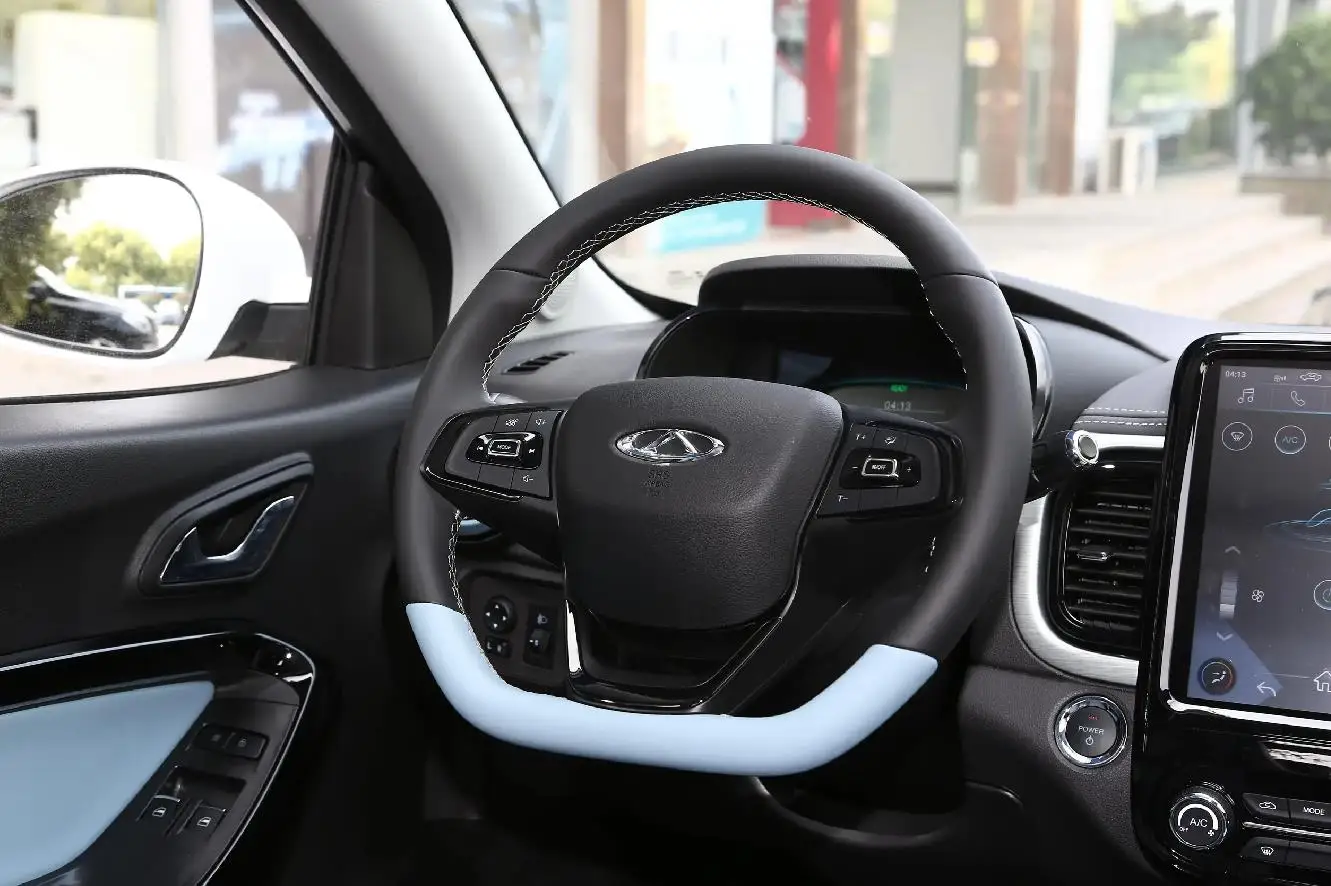 Qirui Little Ant New Energy Vehicle Pure Electric High Speed Long Range Mini Car New Energy Vehicle