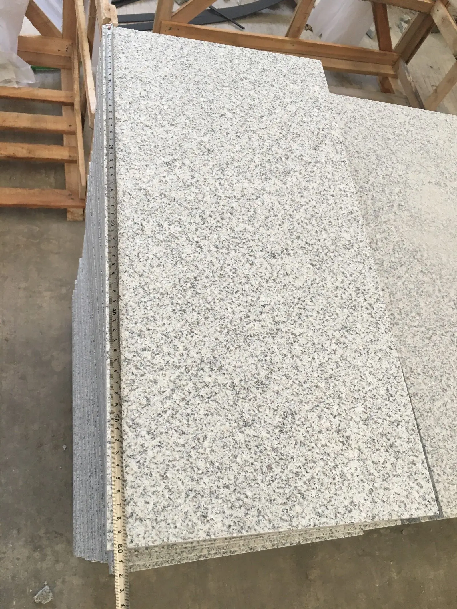 Wholesale Ecological stone Chinese Natural Granite Flamed Top Honed Royal White 60x30x3cm Floor Tile Slabs