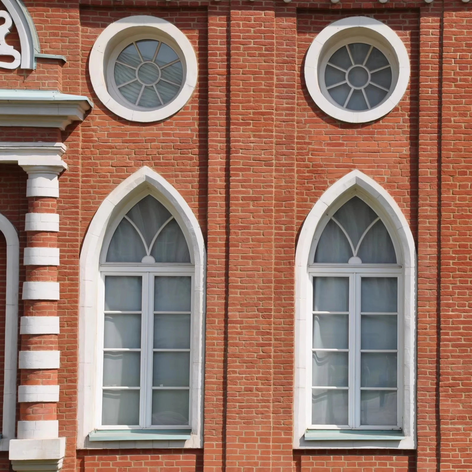 China Factory Hurricane Impact Special Shaped Window Commercial Aluminum Fixed Windows with Grill Design door models