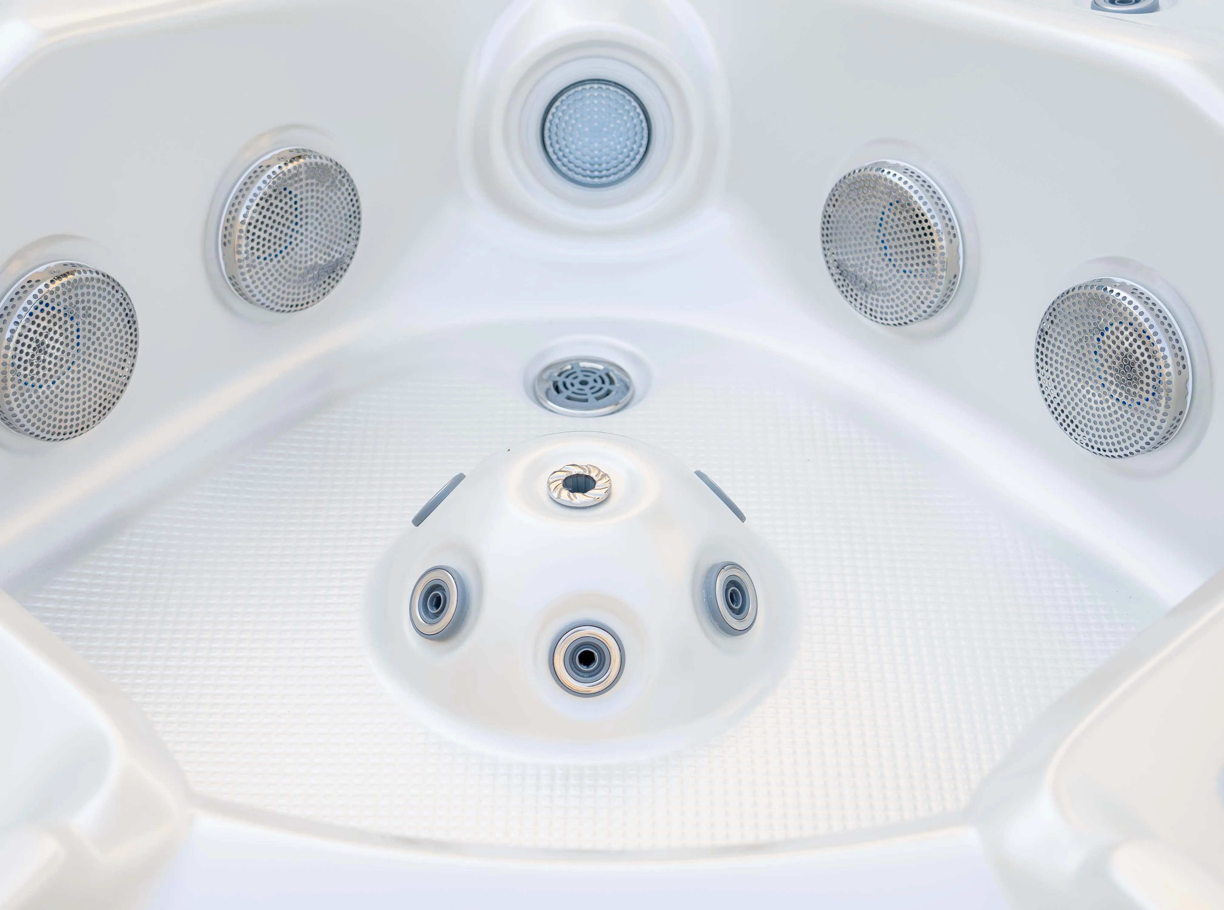 Sexy Massage bathtub 5 Persons freestanding Adult Acrylic hot tub with foot massage