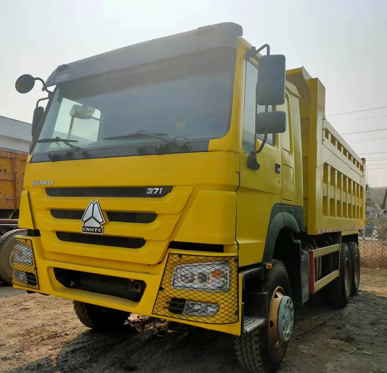 SINOTRUK HOWO 8x4 Used Dump Truck 12 Wheeler 30 Cubic Meters Loading Construction Transportation Heavy Tipper Truck