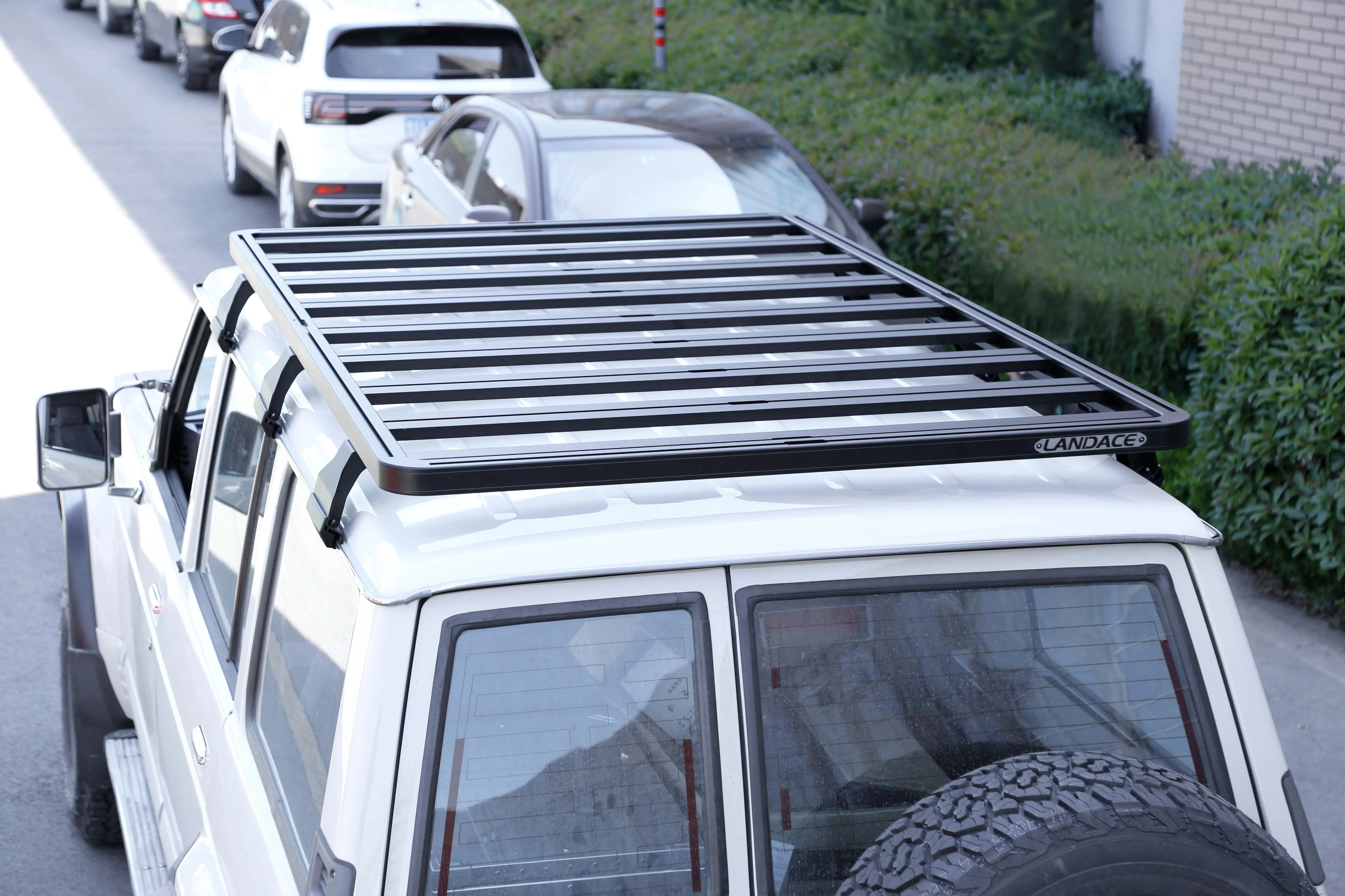 Accessories Patrol Y60 4X4 Aluminum Alloy Roof Basket Van Flat Car Roof Racks for Nissan