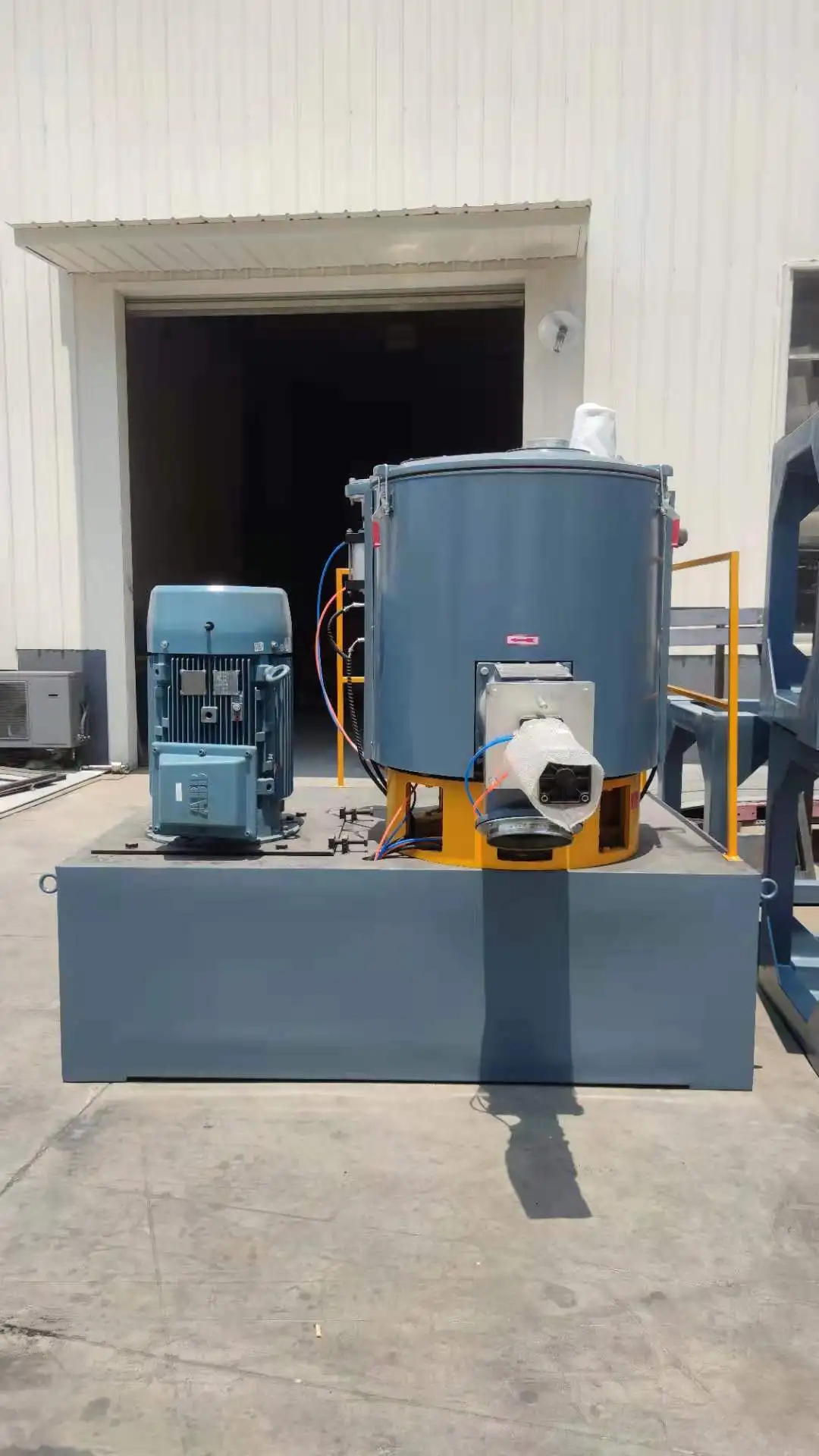 Kiwex SLR-Z PVC Plastic Hot and Cold Mixer Machine