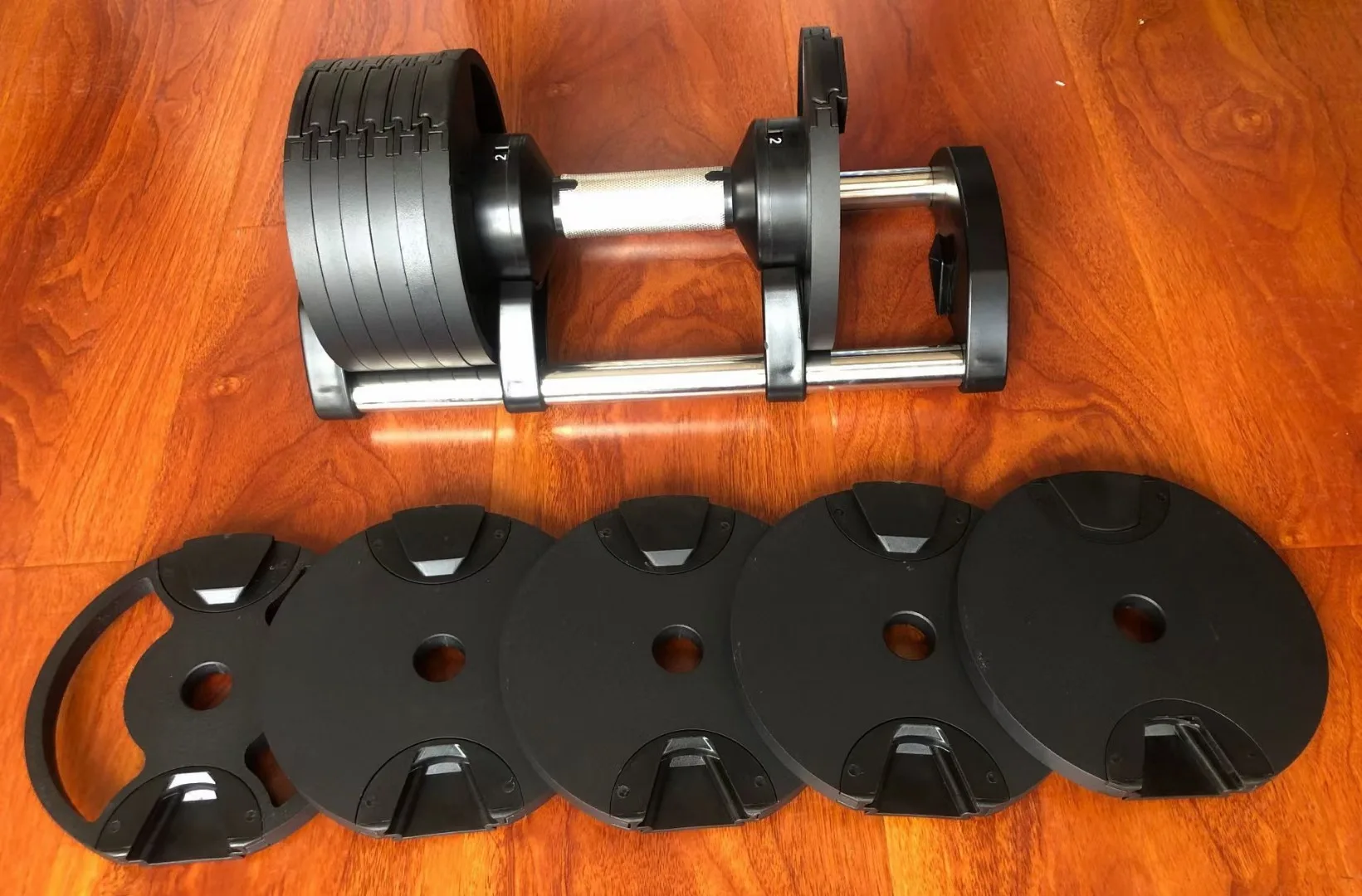 Wholesale Price Gym Accessories Black 32kg 2 kg increments Adjustable Dumbbells Weight 20kgs With 4 kgs Increment