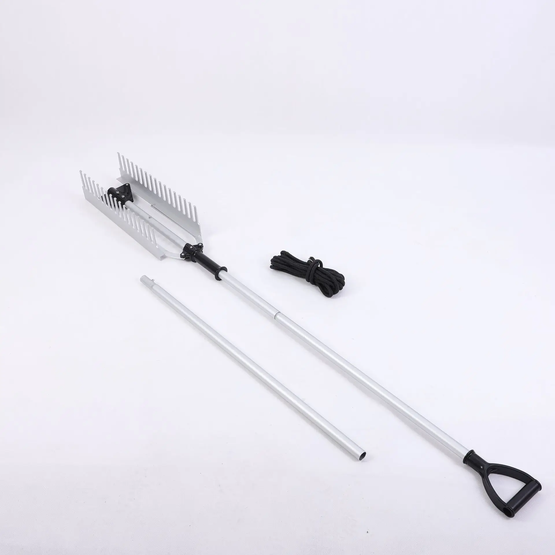 High Quality silver Portable Garden Multifunctional Rake with Durable Handle Track sand leveller
