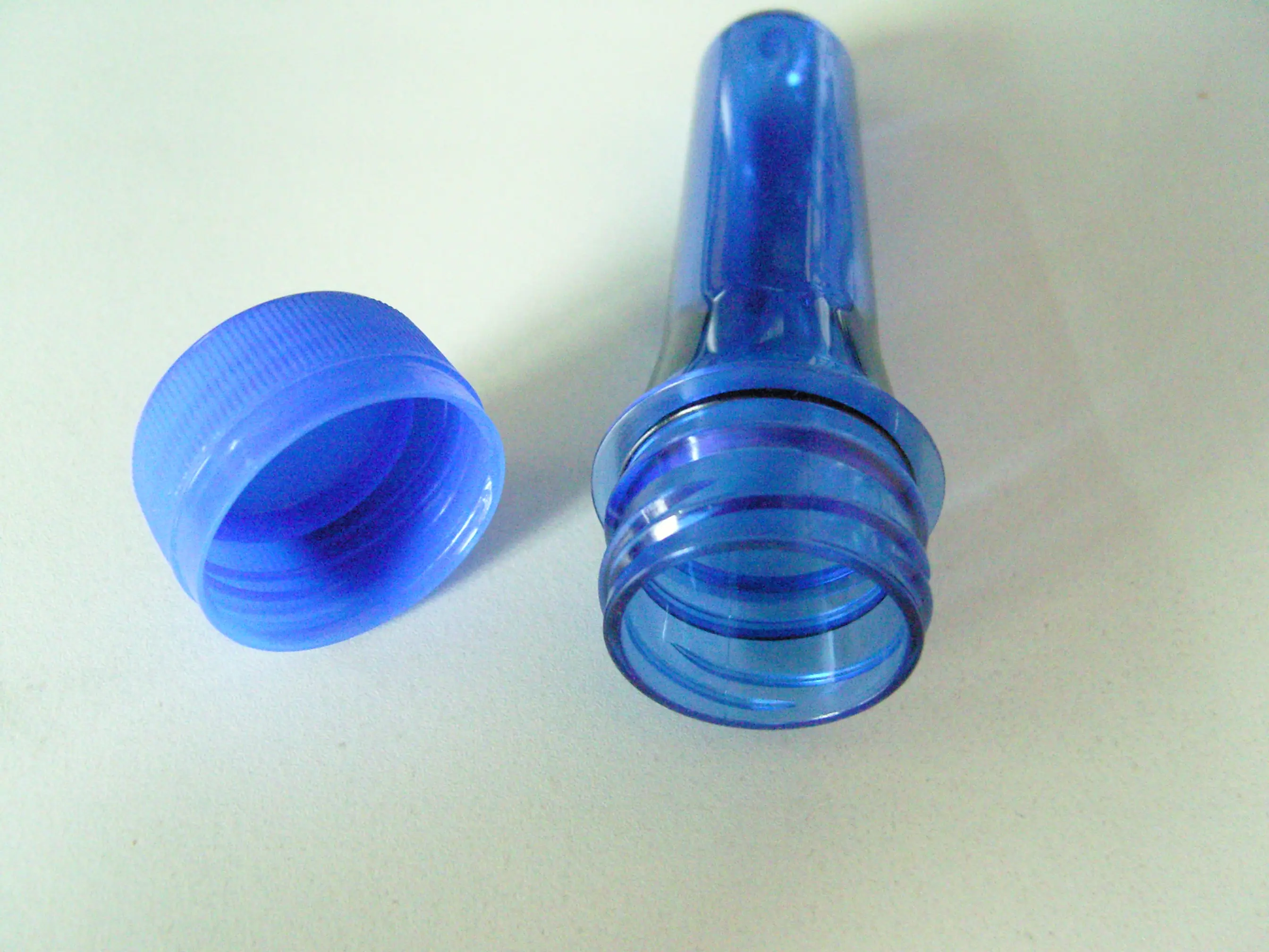 100% новое сырье ПЭТ преформ для пружинной бутылки для воды 25/30 мм 18 г