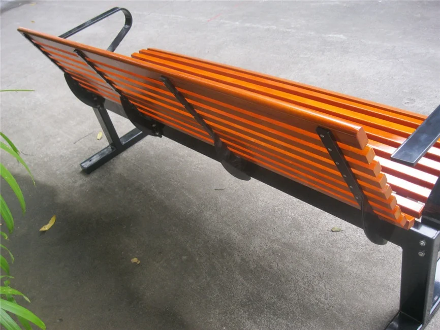 Длинное дерево и металл скамейка стул со спинкой