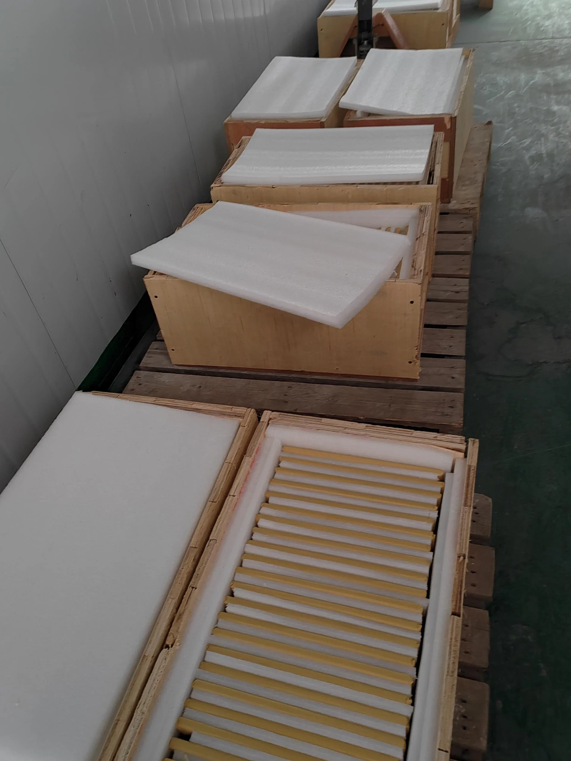 Factory Price X-RAY Radiation protection Customized Lead Shielding Glass for Medical Use Equivalent 2.1~6.6