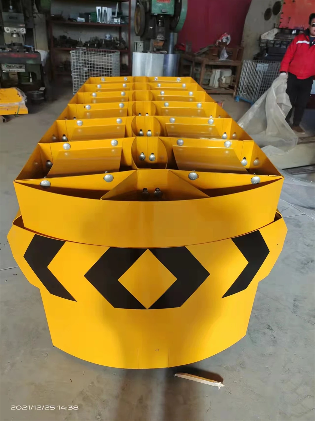 Highway Used Steel traffic safety crash cushion crash barrier cushion crash metal barrier from China
