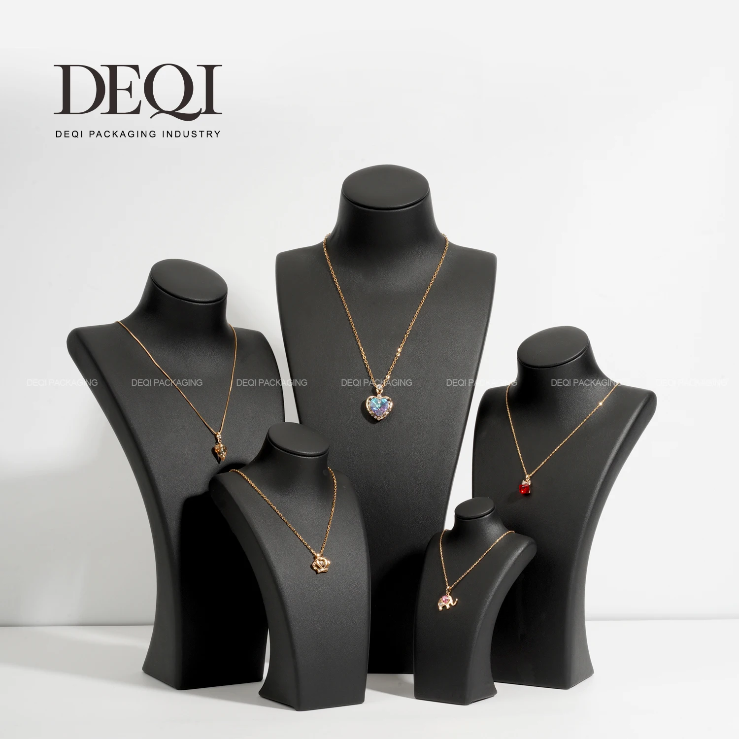 Custom Wholesale High Quality Luxury PU Leather Jewelry Display Props Jewels Holder Stand