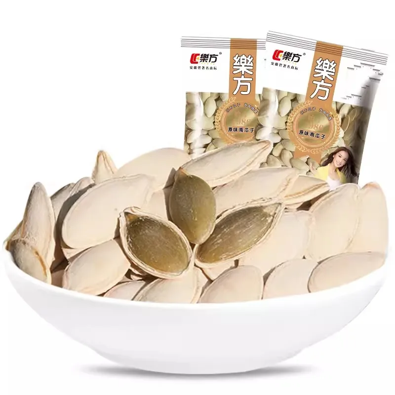 Wholesale edible green seeds roasted pumpkin seeds original flavor individual small packaging