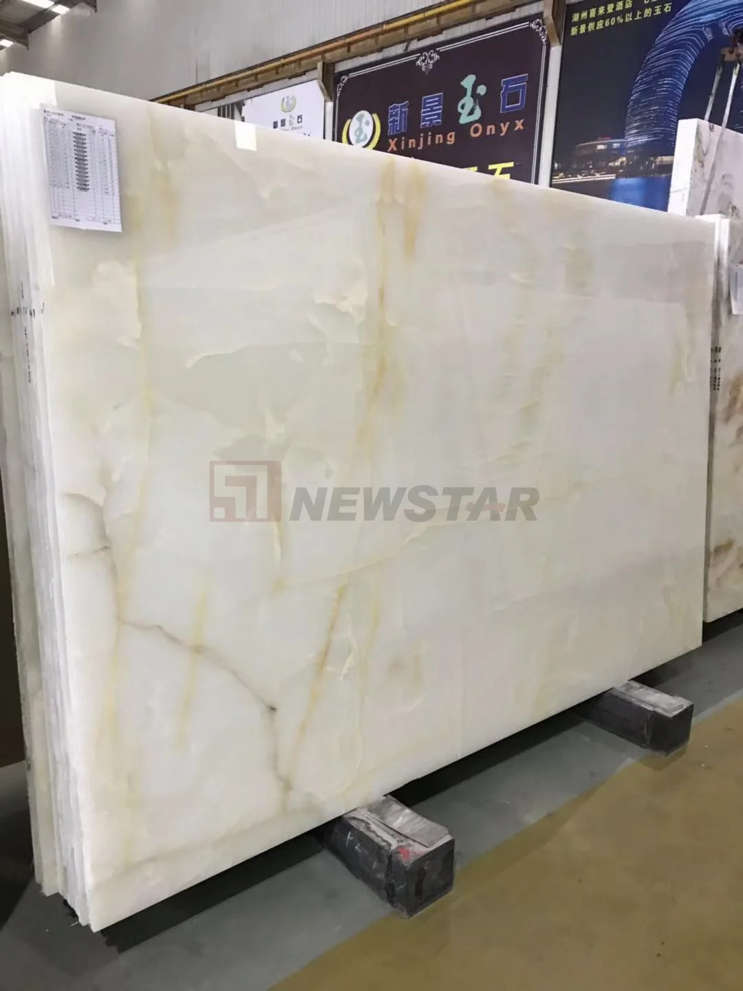 Newstar Luxury Stone Slab Kitchen Countertop Slabs Island Background Wall Floor Staircase White Onyx Marble Slab