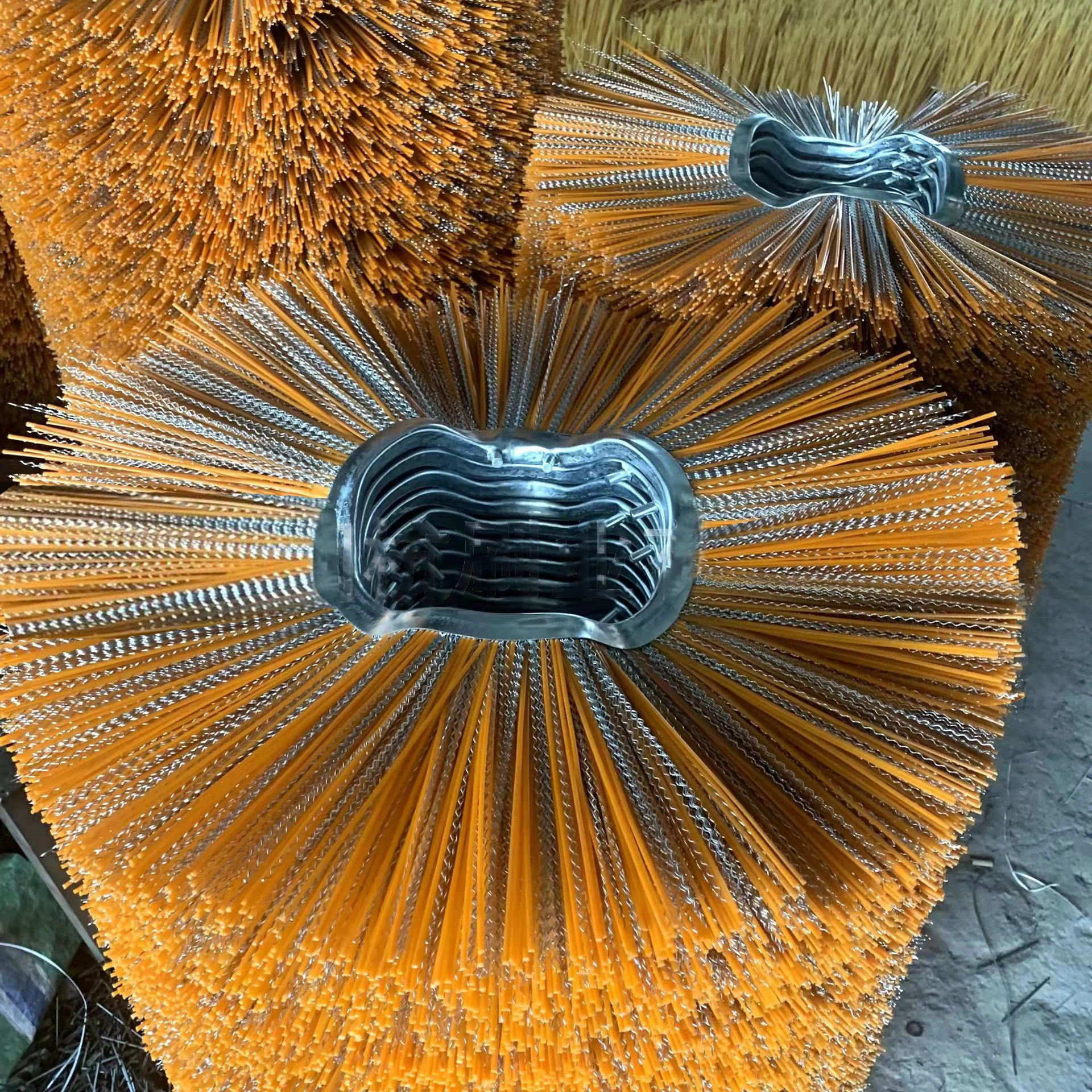 OEM Factory Street For Bobcat Machine Steel Wire Road Sweeper Brush