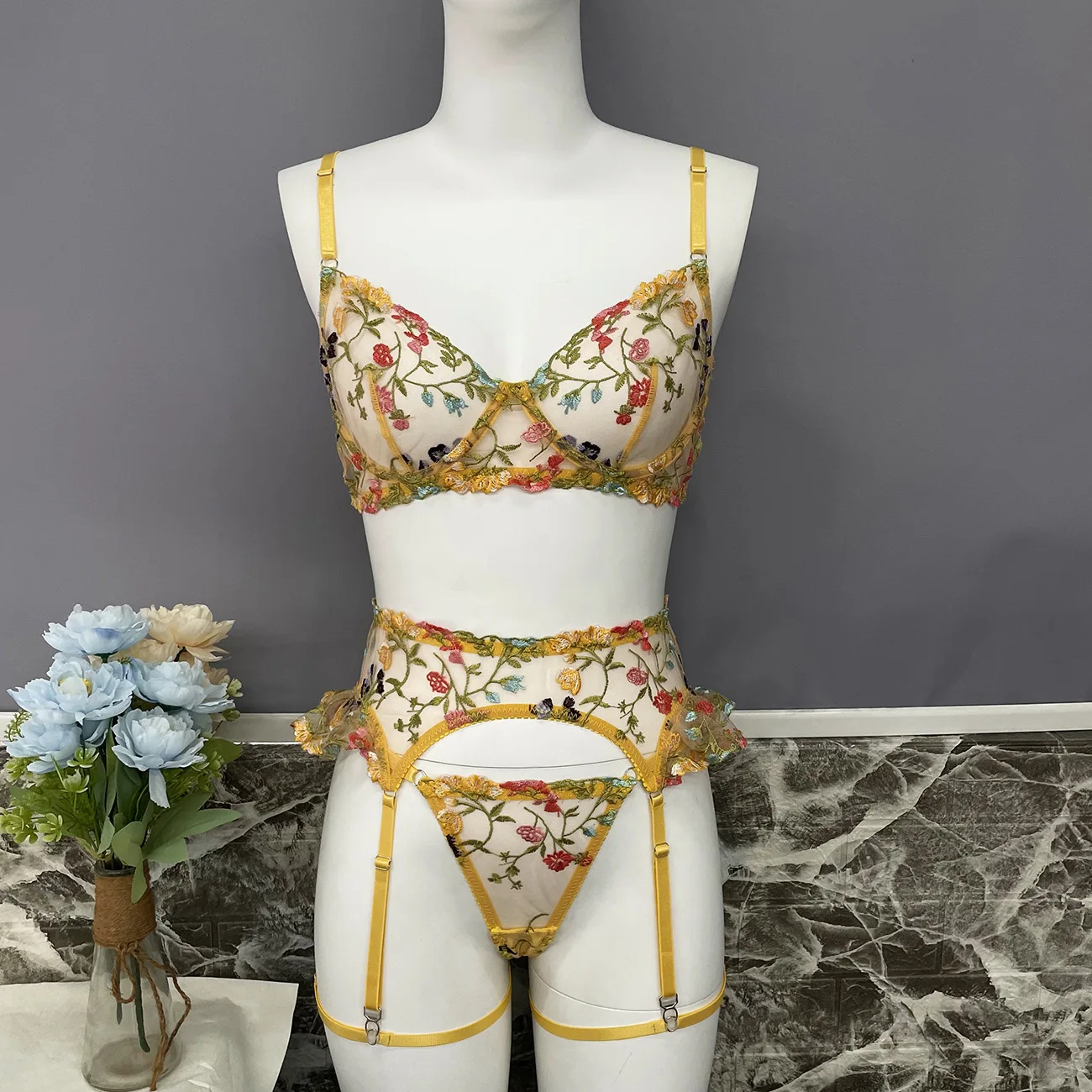 Chuangerm 2024 New Heavy Industry Embroidery Splicing Strap Sex Underwear Sex Garter Belt lingerie sets exotic luxury lingerie