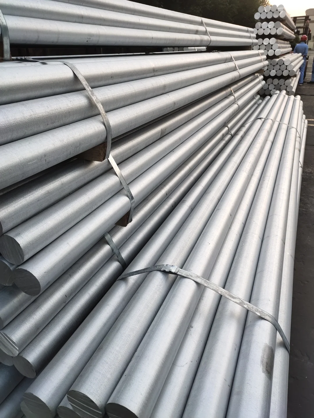 Aluminum bar China Aluminum Time Cemented bar rod Carbide Blank Round Bars Solid  Silver  White