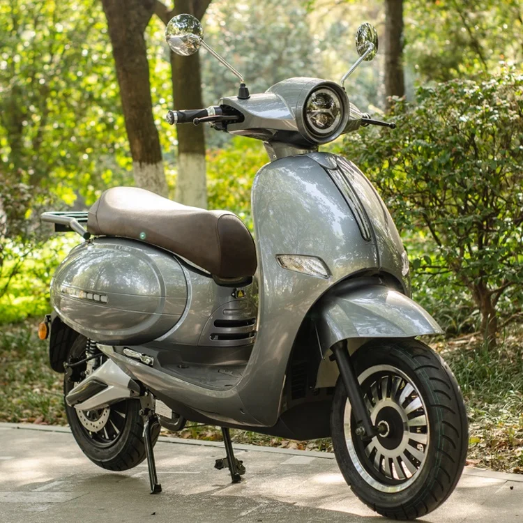 EEC Certificated L1e Electric Scooter With Fast Speed High Quality Long Drive Range