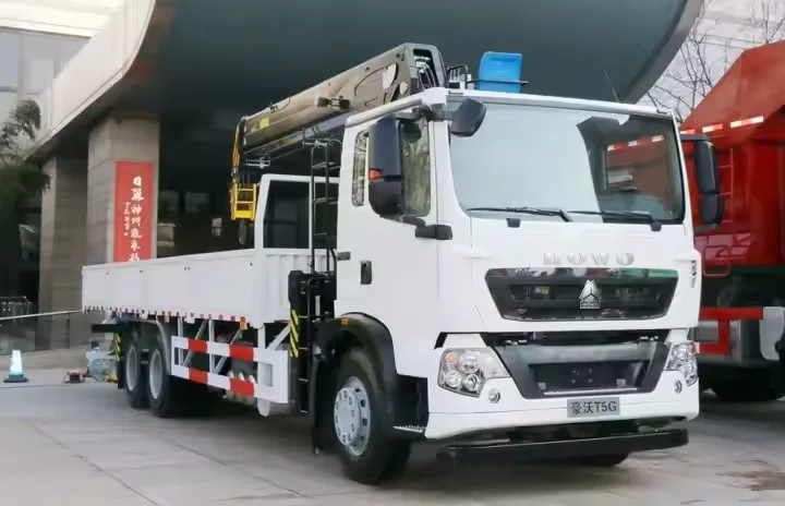 Бренд Новый 6x4 HOWO бортовой грузовик установленный кран телескопическая бума с кулаком крана автокран для продажи