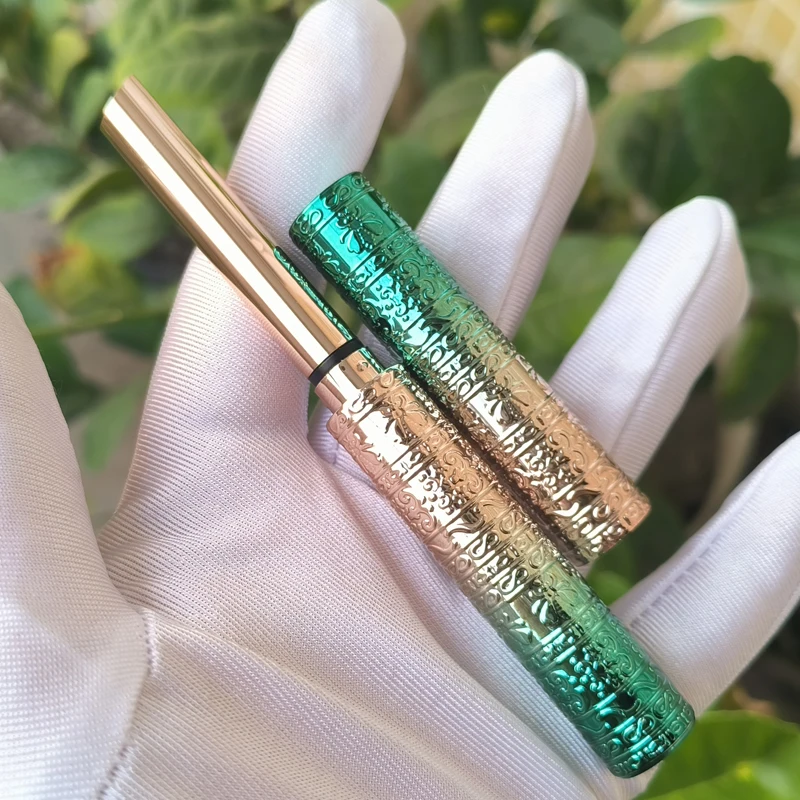 KH130 gradient UV green high-grade luxury Wholesale lipstick tubes containers custom empty oem cigarette tube