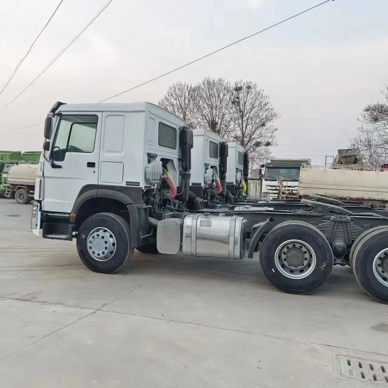 Cheap price used 4x2 6x4 HOWO tractor truck high quality for HOWO tractor truck