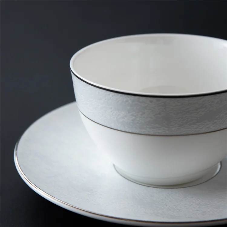 Factory direct selling 8/12 inch silver rim wedding charger plates bone china round steak plate for hotel