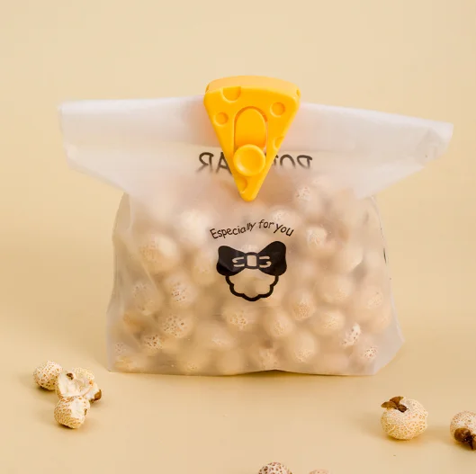 Plastic Bed Sheet Complete Sleep Tight Bedding System Includes Duvet Insert Clips Pin Ties luxury bed quilt