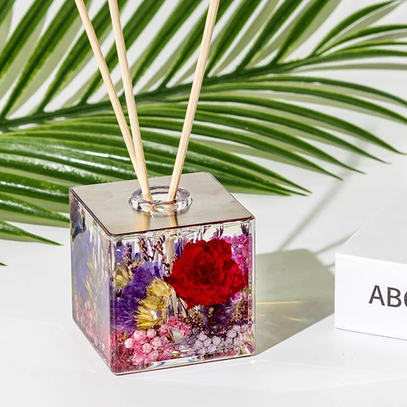 Empty waterless fragrance air freshener aromatherapy perfume scent essential oil aroma reed diffusers bottle with sticks rattans