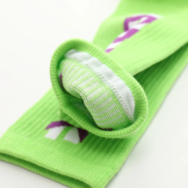 2023 custom wholesale sports socks custom with logo  breathable crew cotton dress socks for men  running socks