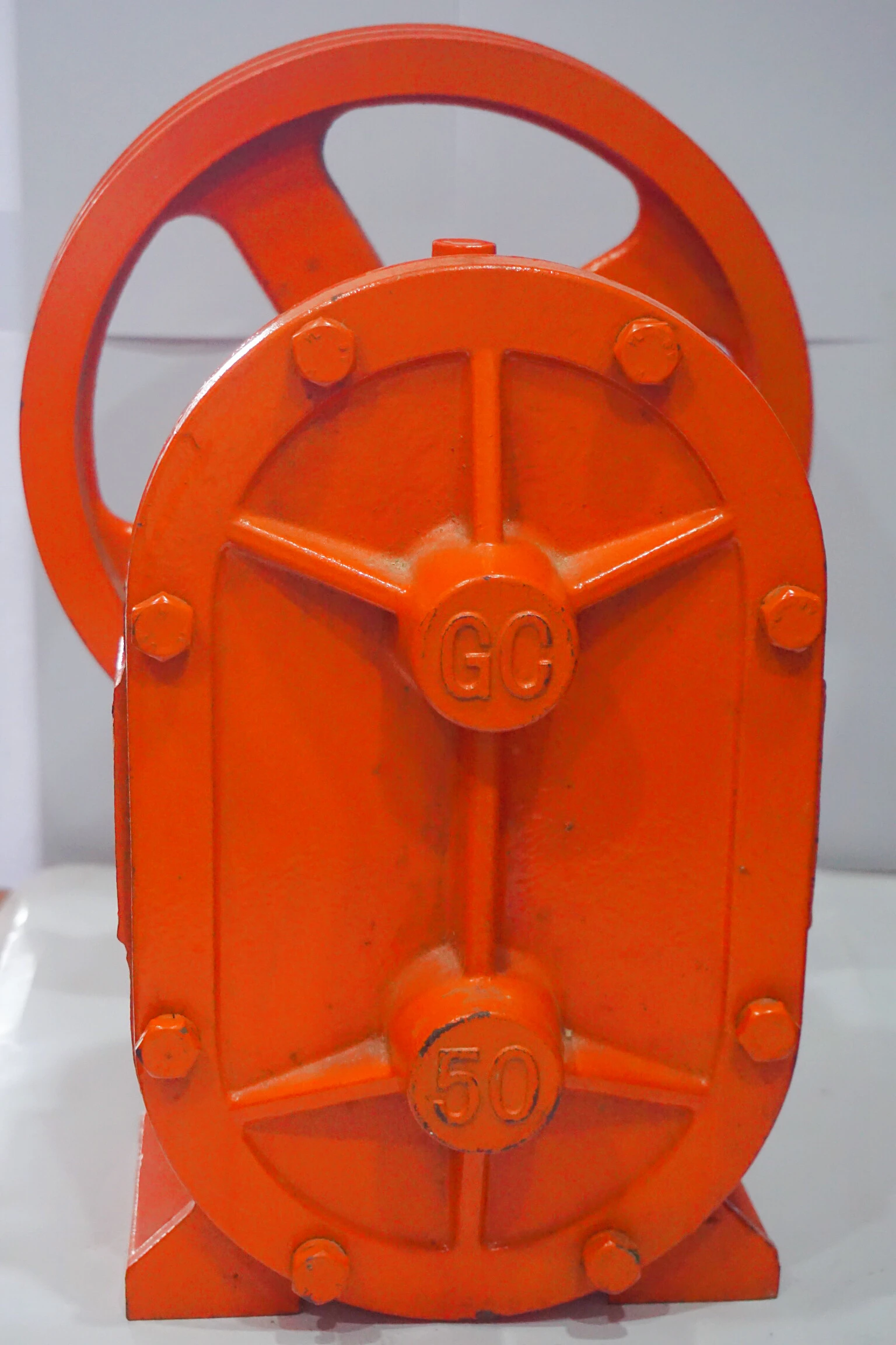 China popular GC Series pulley driven casting iron gear oil pump