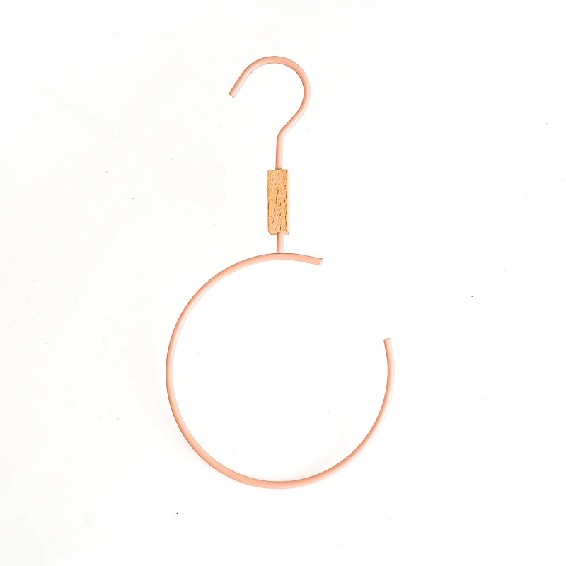 High Quality Metal Scarf Hangers vintage ring style wooden and metal scarf hanger for shops