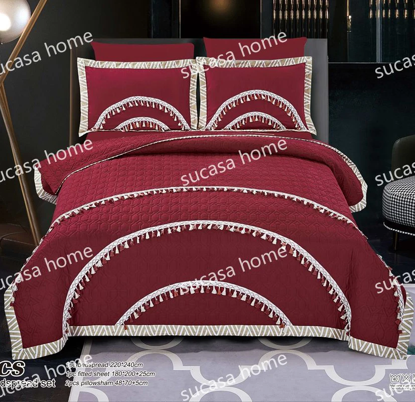 Factory manufacturer luxury four season  Quilted custom king size comforter sets