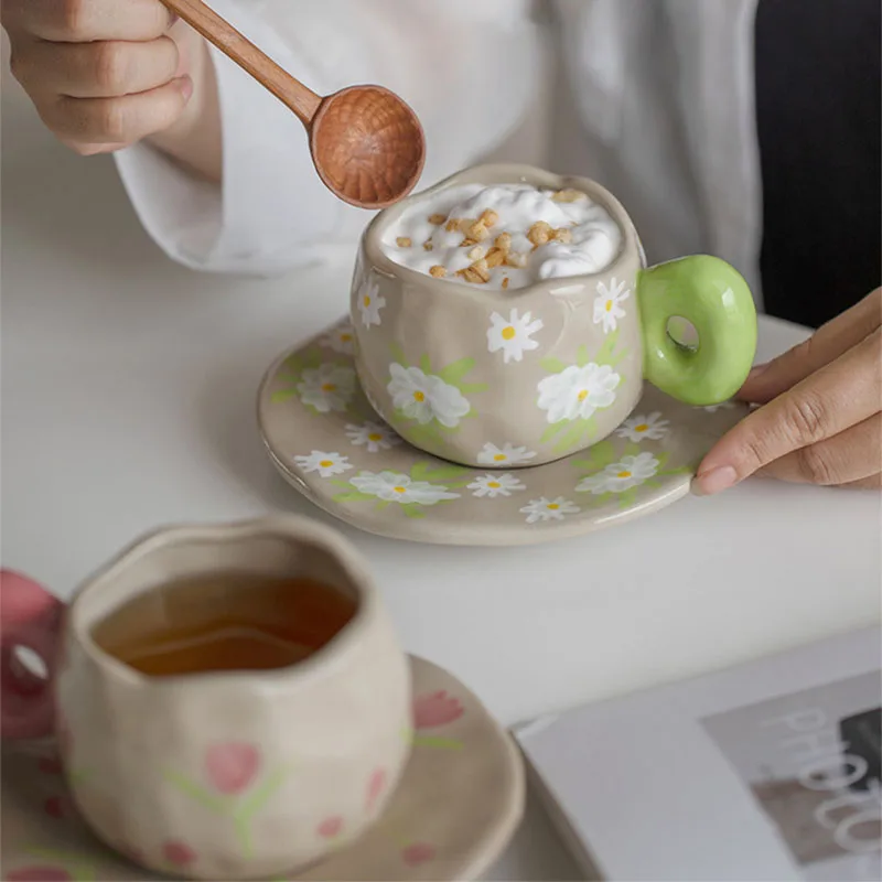 Hot Selling 300ml Handmade Ceramic Cup Saucer Set Irregular Hand-pinched Flower Pottery Mugs with Plates for Breakfast Tea