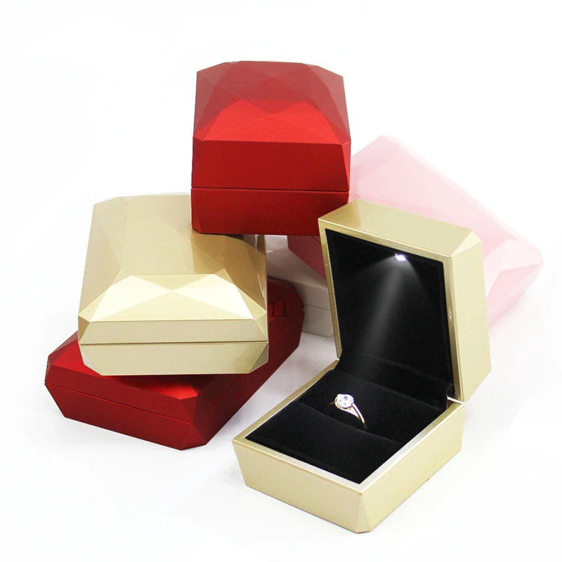 Low Moq Custom Logo Gold Jewelry Gift Box With Logo Shiny Luxury Surface