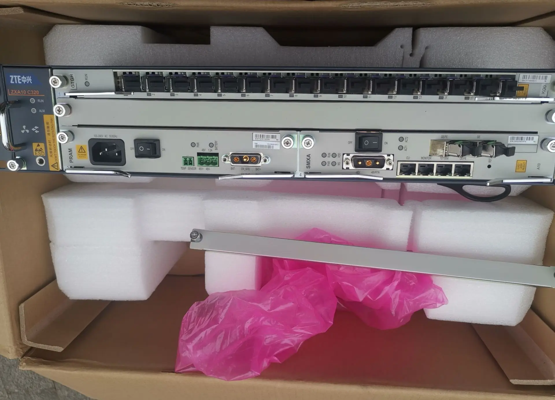 Original ZTE ZXA10 GTGO GTGH 1G 10G AC DC ZTE C320 OLT GPON 8 Ports 16 ports
