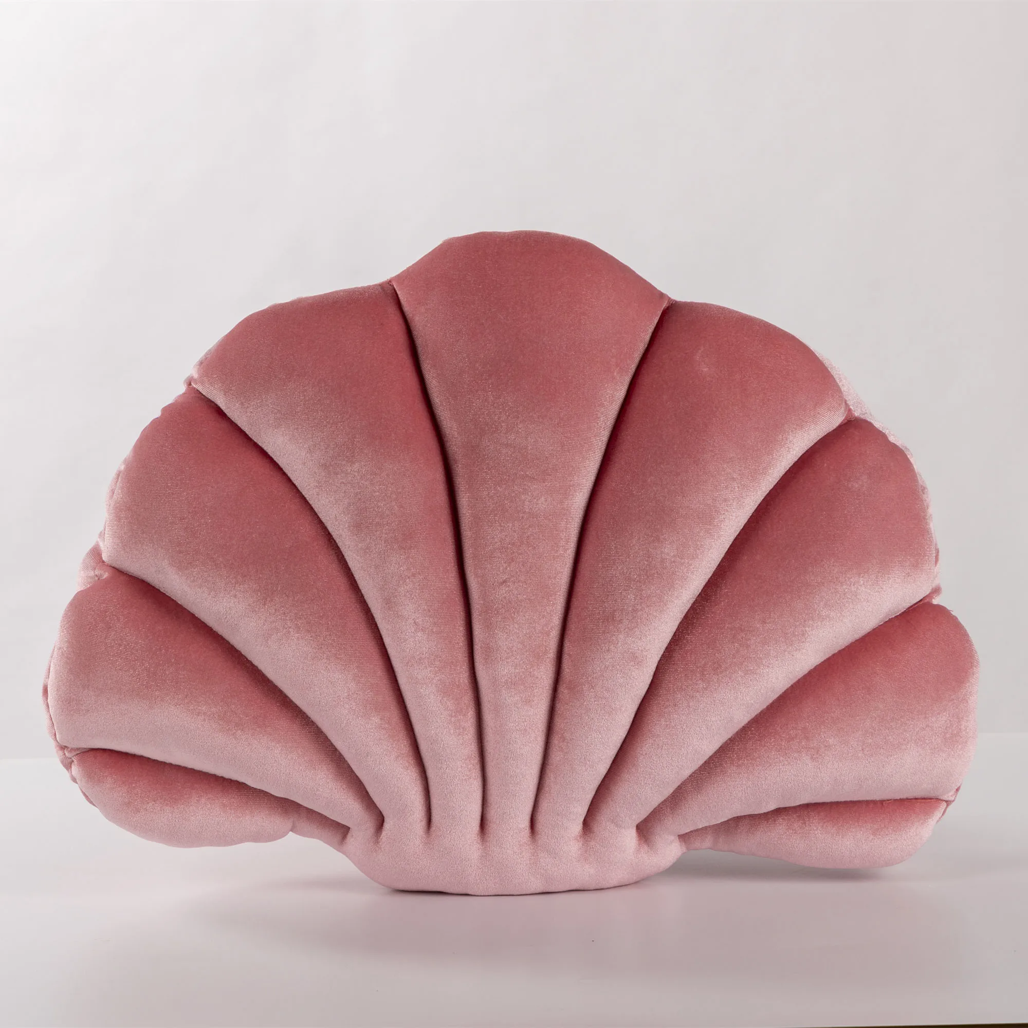 New Design Light Luxury Korean Velvet Decorative Pillows Shell Cushion Sofa Pillow for Home