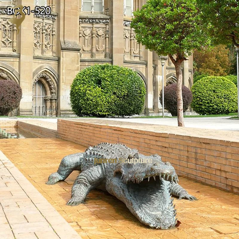 Life size metal animal sculpture bronze crocodile statue for garden decoration