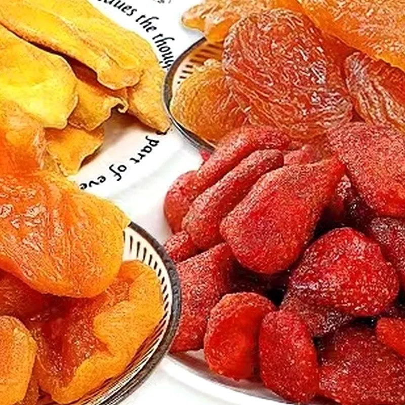 Preserved fruit; Dried strawberry; Sweet fruit