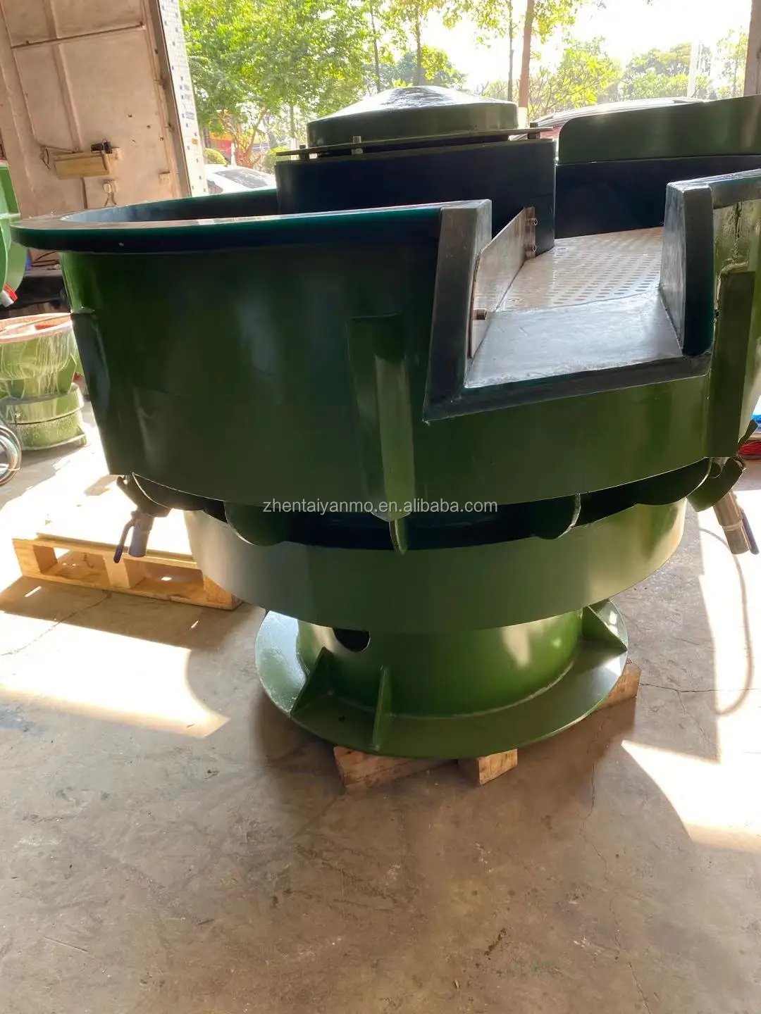 Вибрирующая чашка для отделки полировки и потрясающая цена