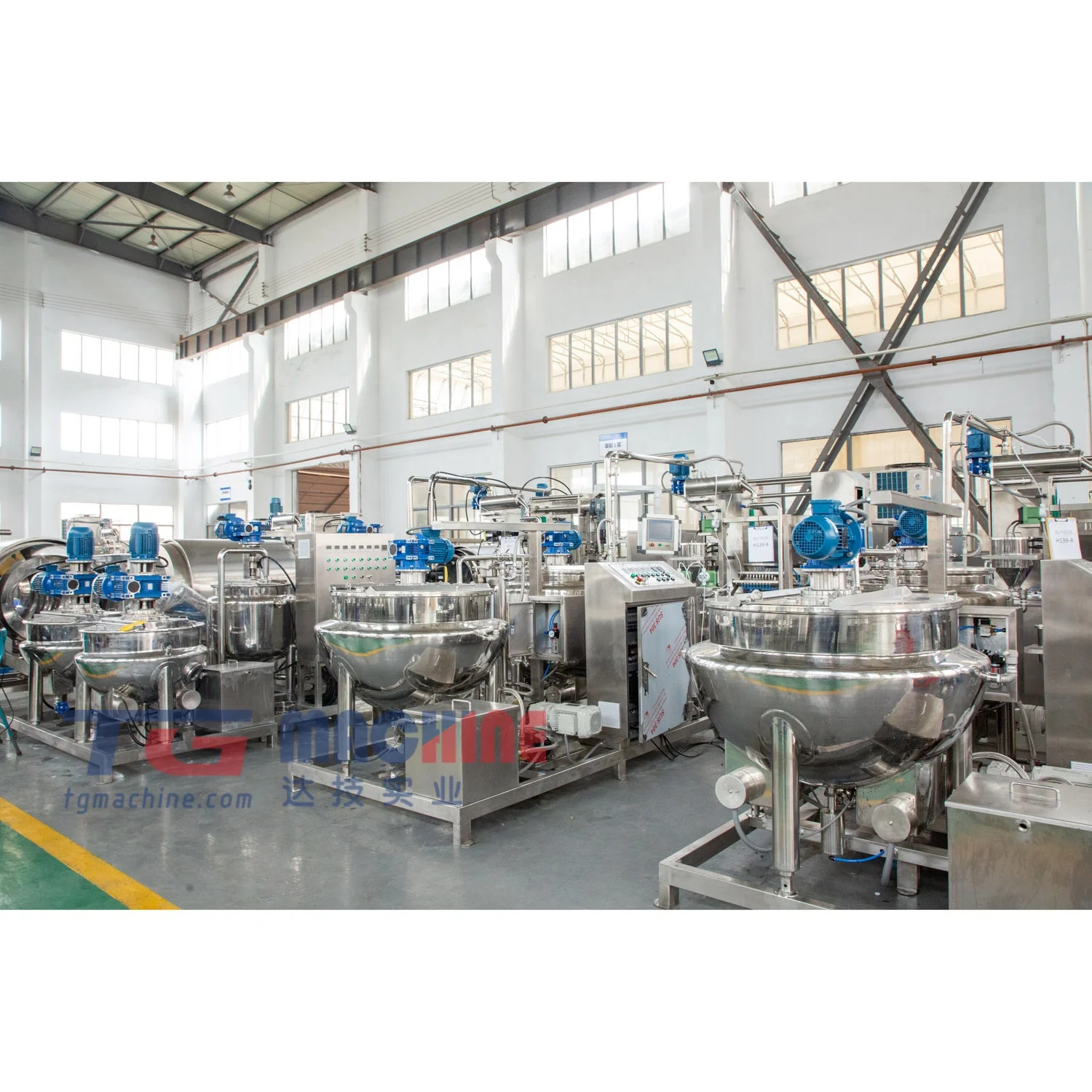Easy Clean Hot Selling Full Automatic Bebeto Gummy Candy Production Line Manufacture Line