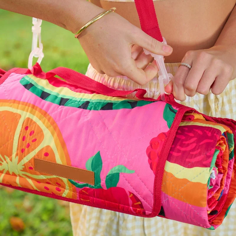 Picnic Mat Custom Logo European American Style Outdoor Travel Beach Portable Waterproof Foldable Travel Beach Picnic Blanket